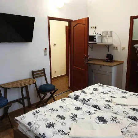 Orczy Park Gæstehus 3*